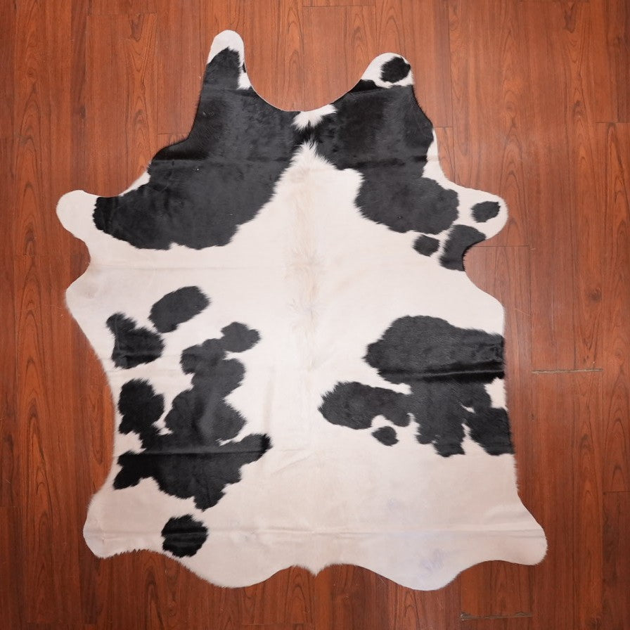 AA Grade Nguni Hide 739 (Black) (S)