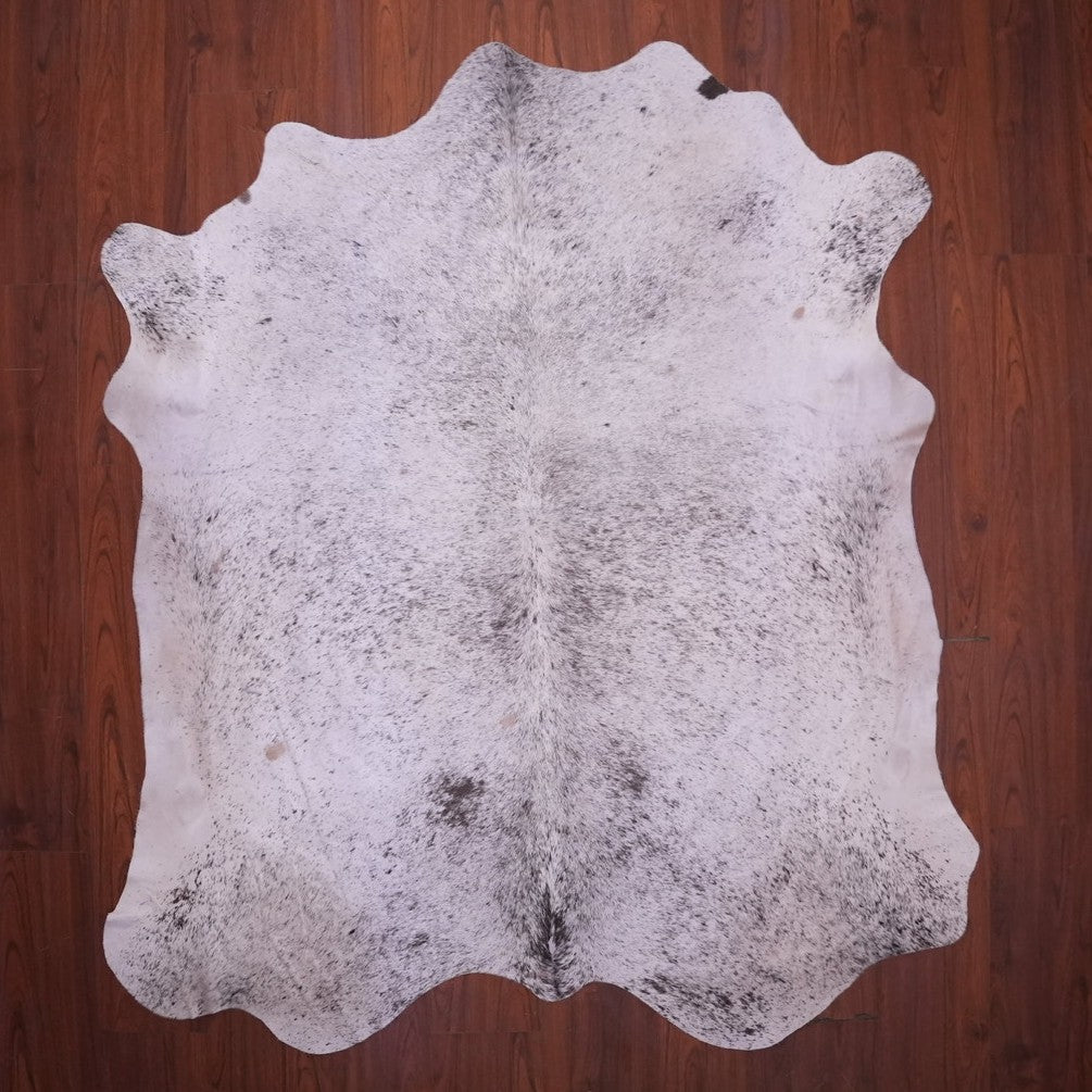 A Grade Nguni Hide 670 (Brown/White) (L)