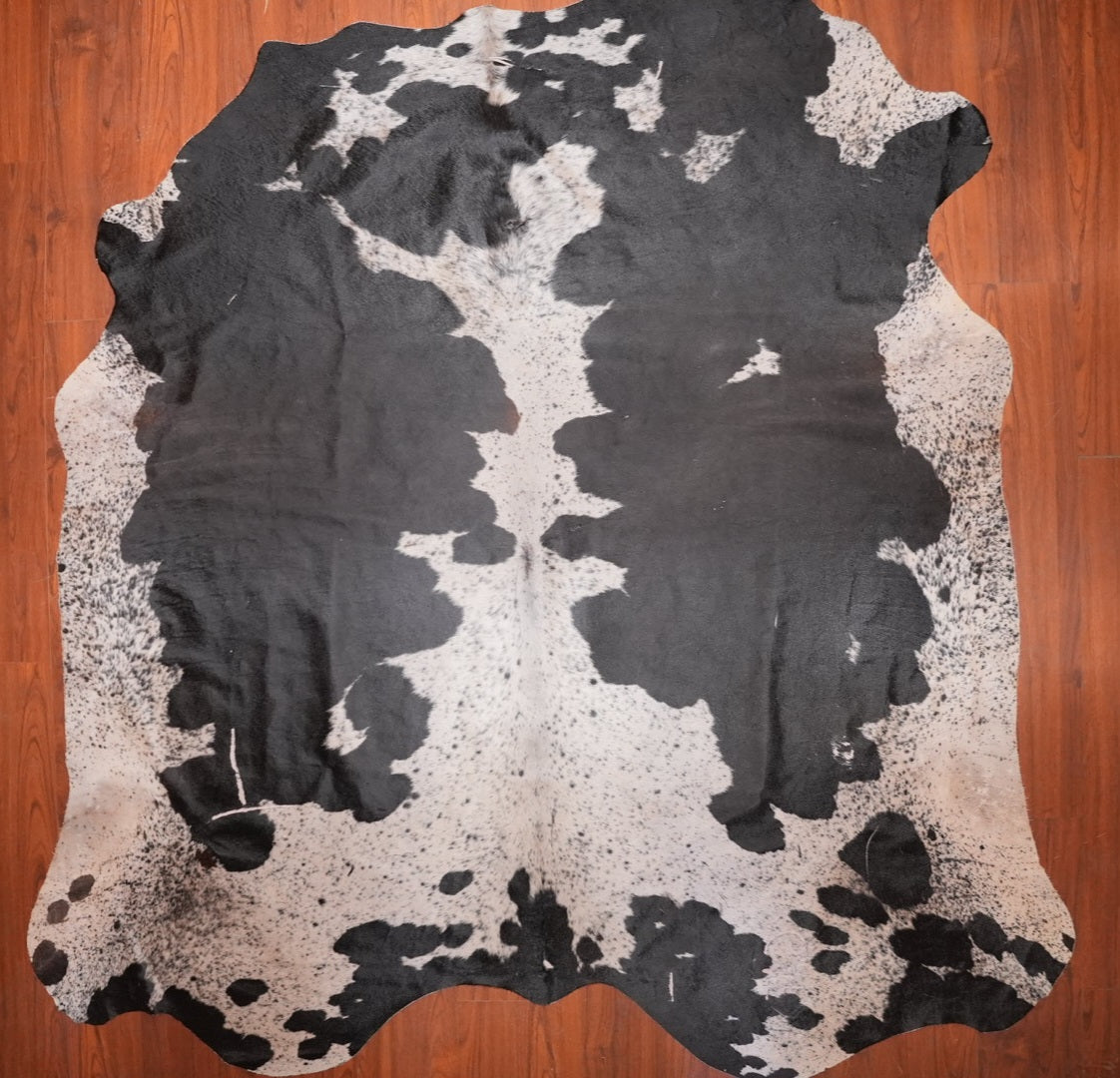 AS Grade Nguni Hide 691 (Black/White) (XXL)