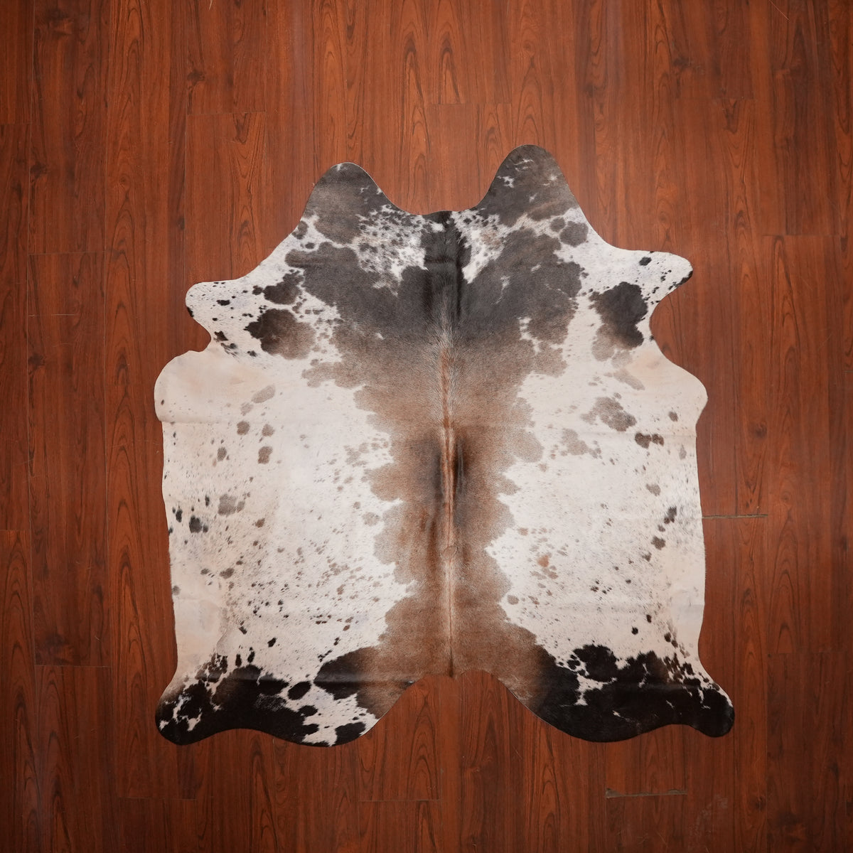 Speckled Symmetry Tri-colour cow hide rug, 175 x 167 cm, genuine cowhide