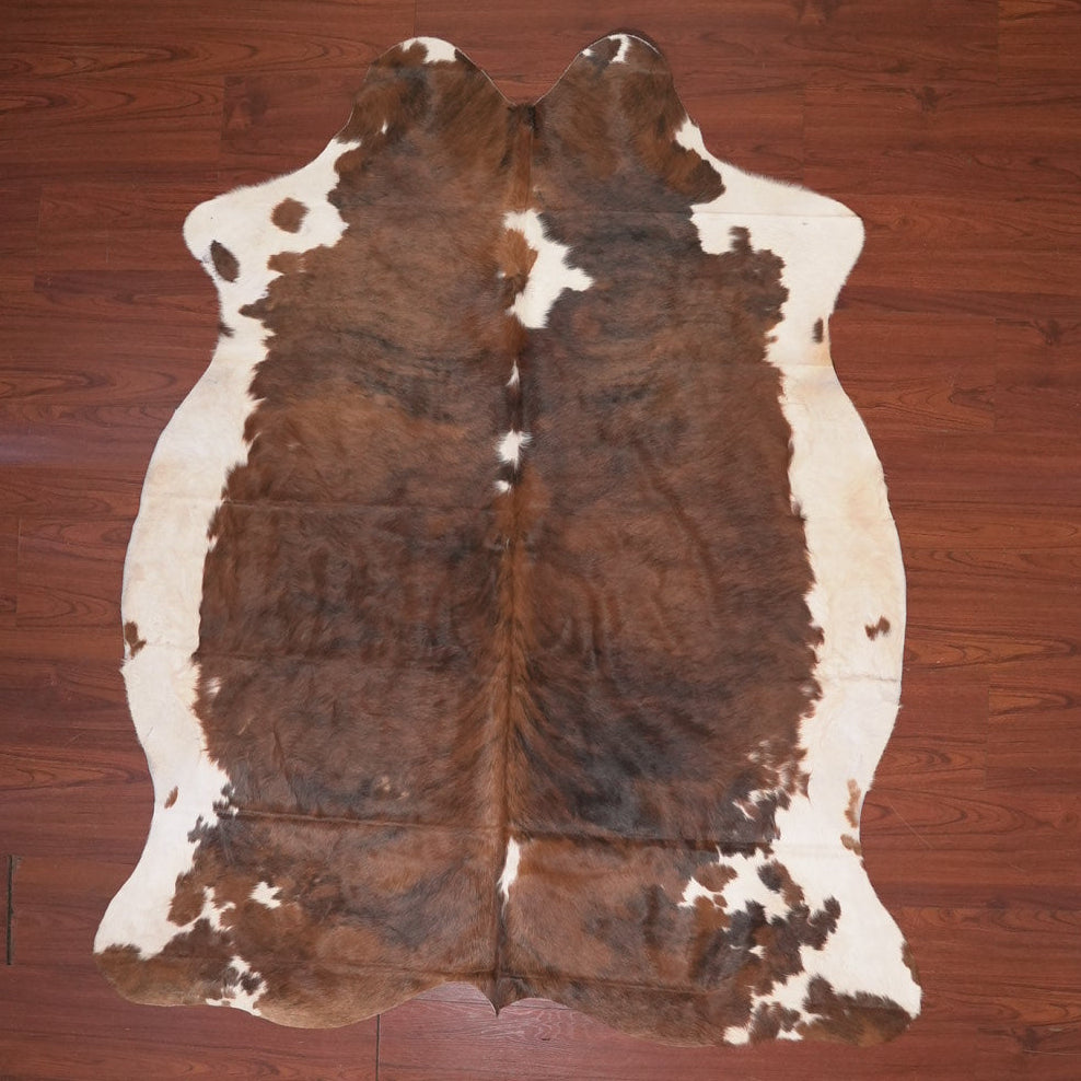A Grade Cow Hide 2074 (Tricolour) (L)