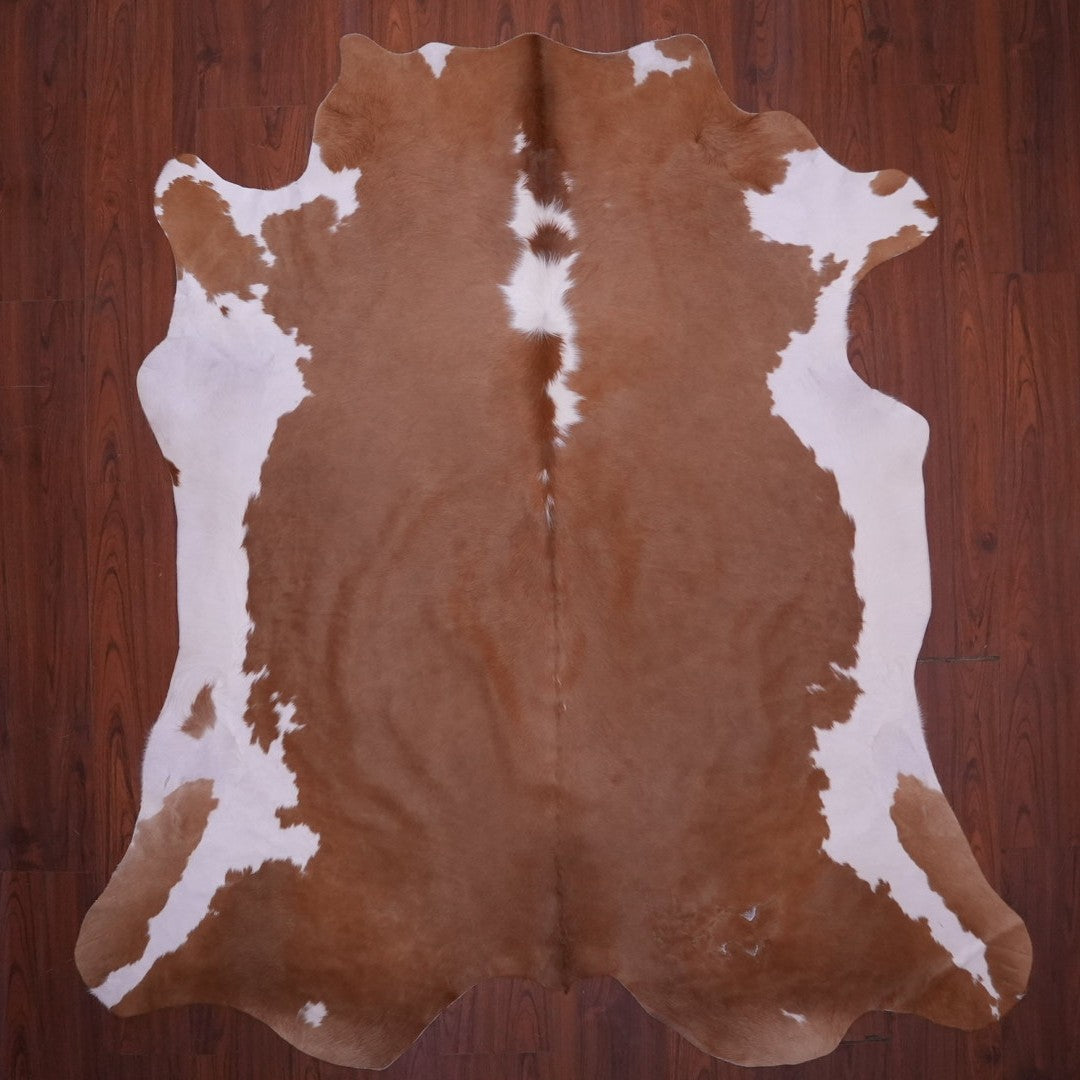 AA Grade Nguni Hide 651 (Brown/White) (L)