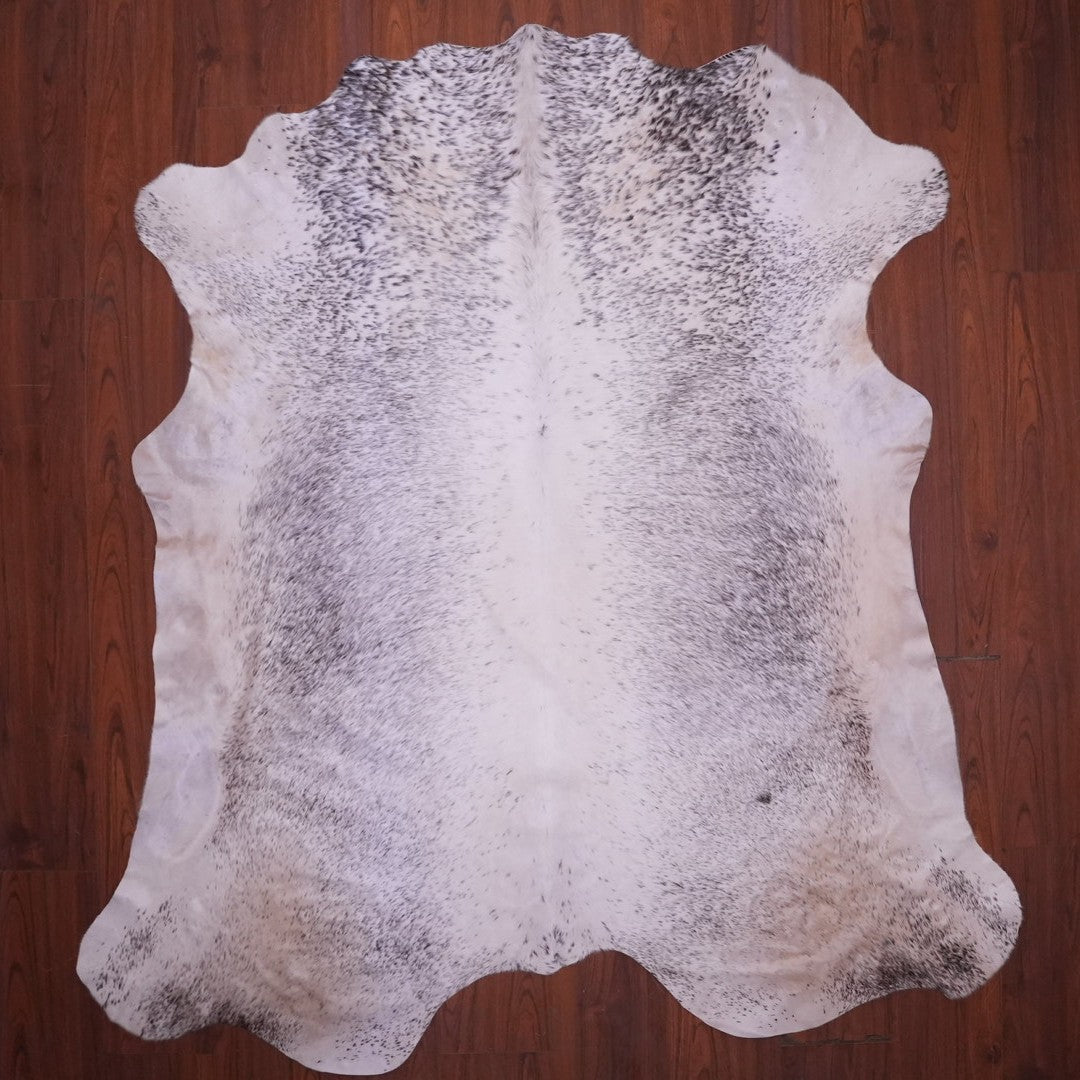 AA Grade Nguni Hide 662 (Brown/White) (M)
