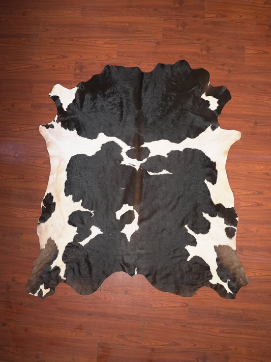 cow hide rug nguni black and white 