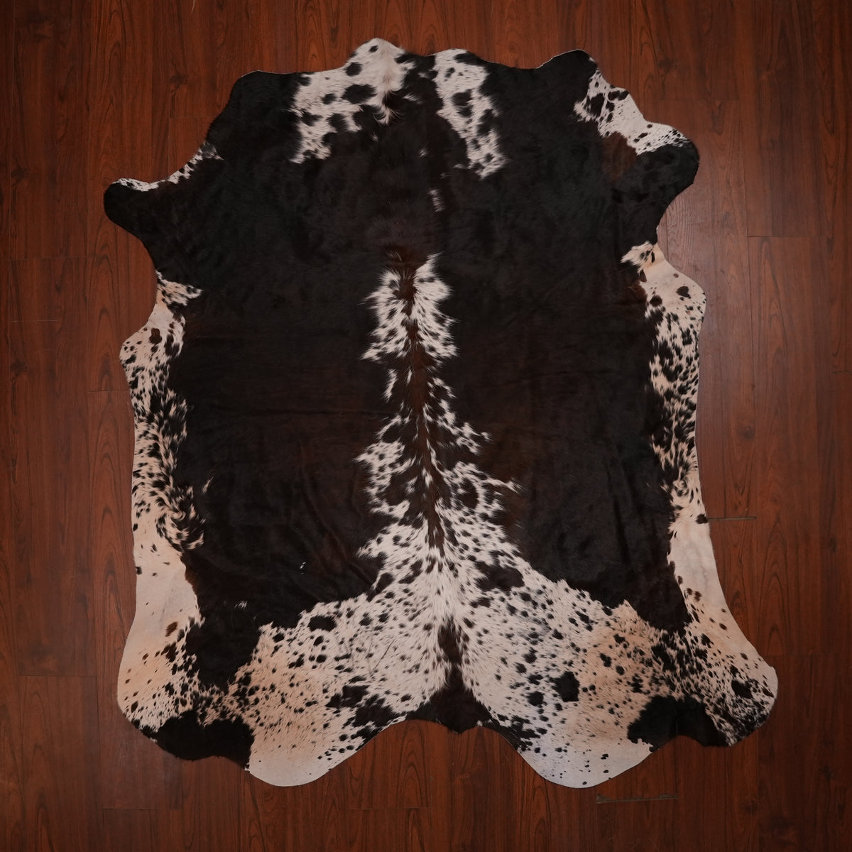 Nguni hide rug in high-contrast brown, 219 x 191 cm, genuine Nguni cow hide