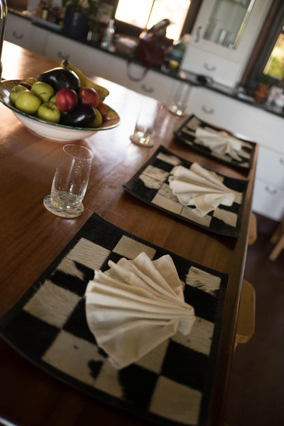 nguni-hide-placemats-by-the-nguni-guy